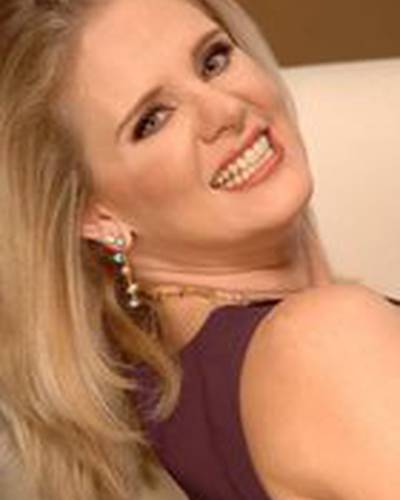 Эрика Буэнфиль фото