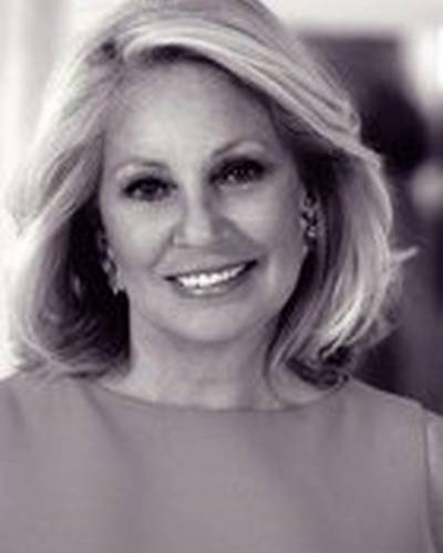 Тина Слоун фото