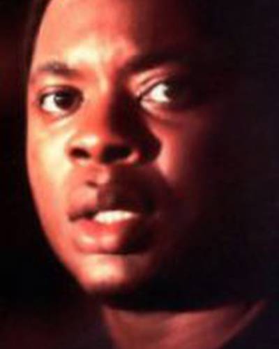 Кен Сэйгоз фото