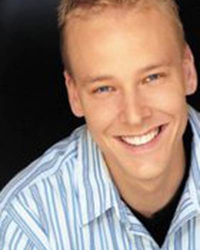 Коммодор Джеймс фото