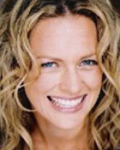 Стефани Мур фото