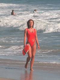 Кадр Спасатели Малибу