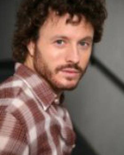 Расселл Дархэм Комегис фото