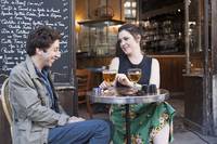 Кадр Не видать нам Париж, как своих ушей