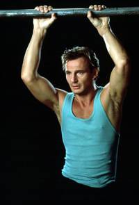 Кадр Переступая черту