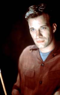 Кадр Самоубийца