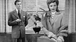 Кадр из фильма "Странная любовь Марты Айверс" - 1