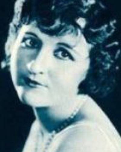 Джулия Фэй фото