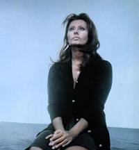 Кадр Белый, красный и...