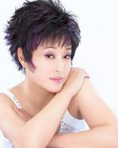 Сяоцин Лю фото