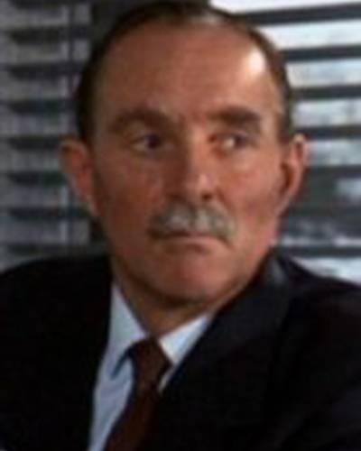 Майкл Бейтс фото