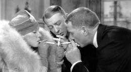 Кадр из фильма "Dressed to Thrill" - 1