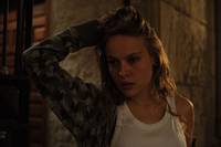 Кадр Секс, вечеринки и ложь