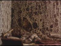 Кадр Человек в нижнем левом углу фотографии