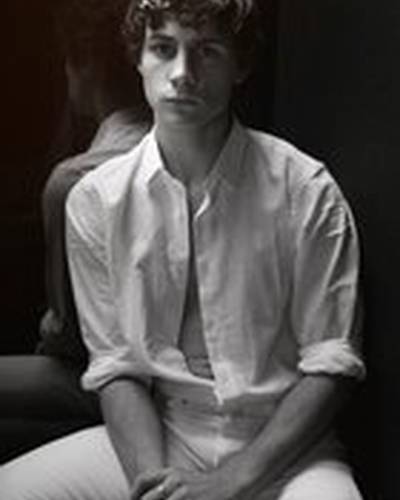 Август Прю фото