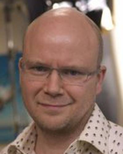 Тоби Янг фото