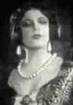 Стелла Де Лэнти фото