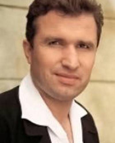 Джулиан Мере фото