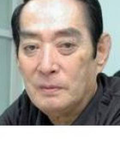 Ёсинобу Нисидзаки фото