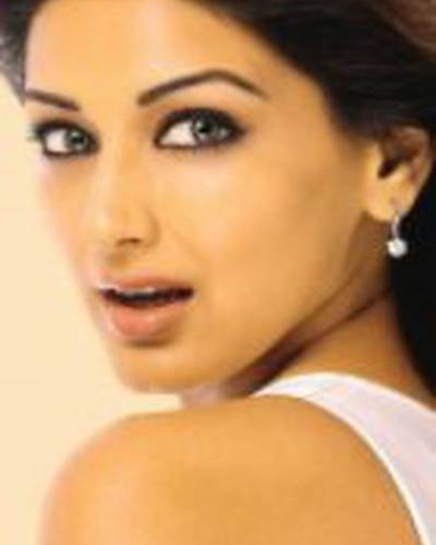 Сонали Бендре фото