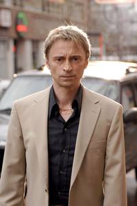 Кадр Живой товар