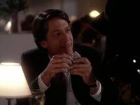 Кадр Коломбо: Секс и женатый детектив