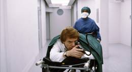 Кадр из фильма "Госпиталь «Британия»" - 1