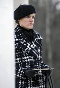 Кадр Опоздавшая девушка