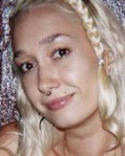 Эллен Стэгг фото