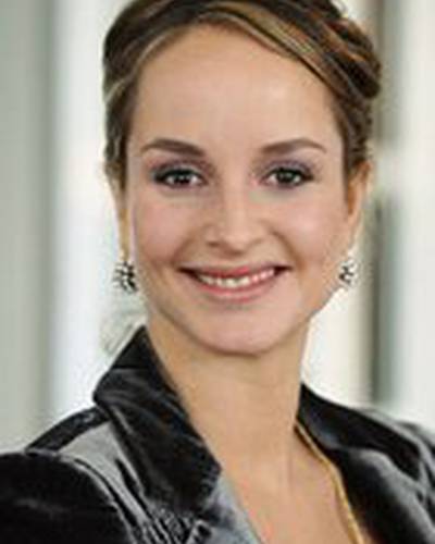 Lara-Joy Körner фото