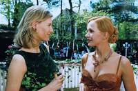 Кадр Две истории и одна свадьба