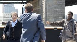 Кадр из фильма "Опасный квартал" - 2