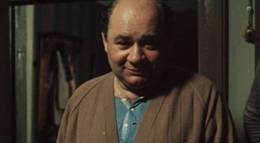 Кадр из фильма "Старший сын" - 1