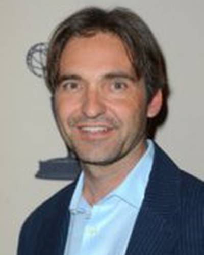 Стив Холлэнд фото