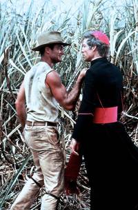 Кадр Поющие в терновнике (мини-сериал)