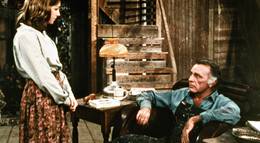 Кадр из фильма "Поздняя любовь" - 1