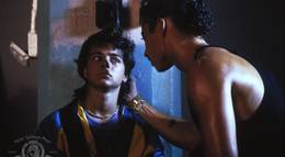 Кадр из фильма "Золотые цепи" - 1