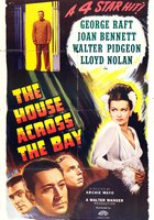 Дом на берегу залива