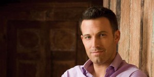 Бен Аффлек снимет себя в политическом триллере