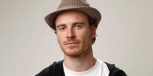 Стив МакКуин прикипел к Майклу Фассбендеру Стив МакКуин прикипел к Майклу Фассбендеру