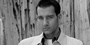 Клайв Оуэн найдет бреши в национальной безопасности Клайв Оуэн найдет бреши в национальной безопасности