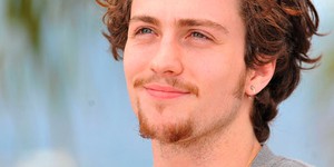 Кастинг: Сэмюэл Л. Джексон, Аарон Джонсон и Алек Болдуин Кастинг: Сэмюэл Л. Джексон, Аарон Джонсон и Алек Болдуин