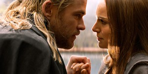 Натали Портман открыла секрет поцелуя с Тором Натали Портман открыла секрет поцелуя с Тором