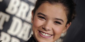 Хейли Стайнфелд отправляется во времена хиппи Хейли Стайнфелд отправляется во времена хиппи