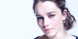 Эмилия Кларк станет матерью Джона Коннора