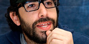 Саша Барон Коэн отправился в Страну чудес