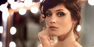 Джемма Артертон возглавит женские протесты