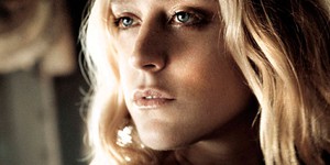 Зрители не хотят смотреть сериал с Клоэ Севиньи