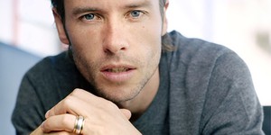 Гай Пирс «уравнится» с Кристен Стюарт и Николасом Холтом