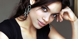 Розарио Доусон из «Города грехов» сыграет в сериале «Сорвиголова» Розарио Доусон из «Города грехов» сыграет в сериале «Сорвиголова»